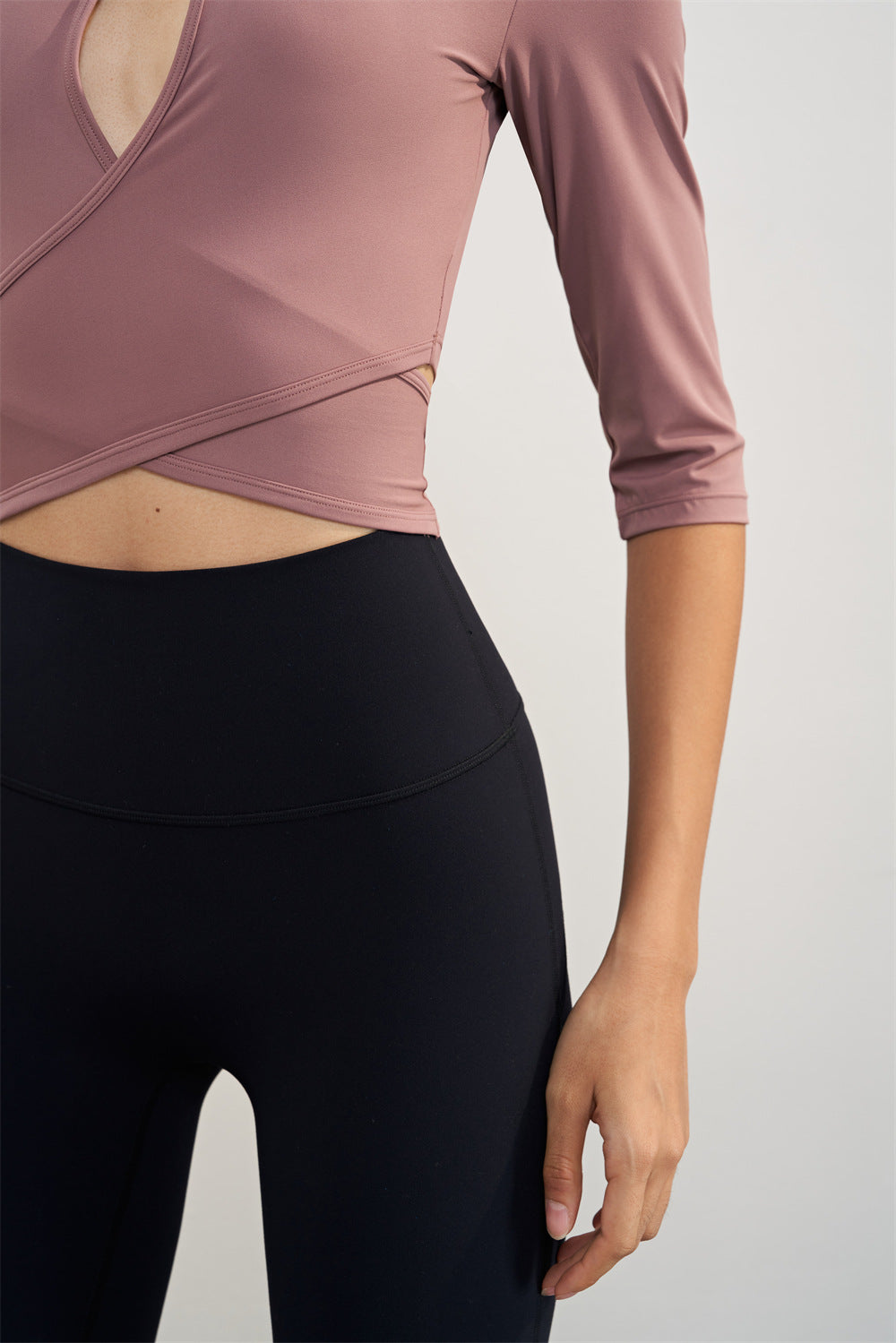 Armour Yoga Crop Top