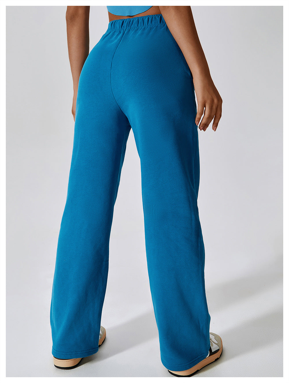 Endure Mid-Rise Loose Sweatpants