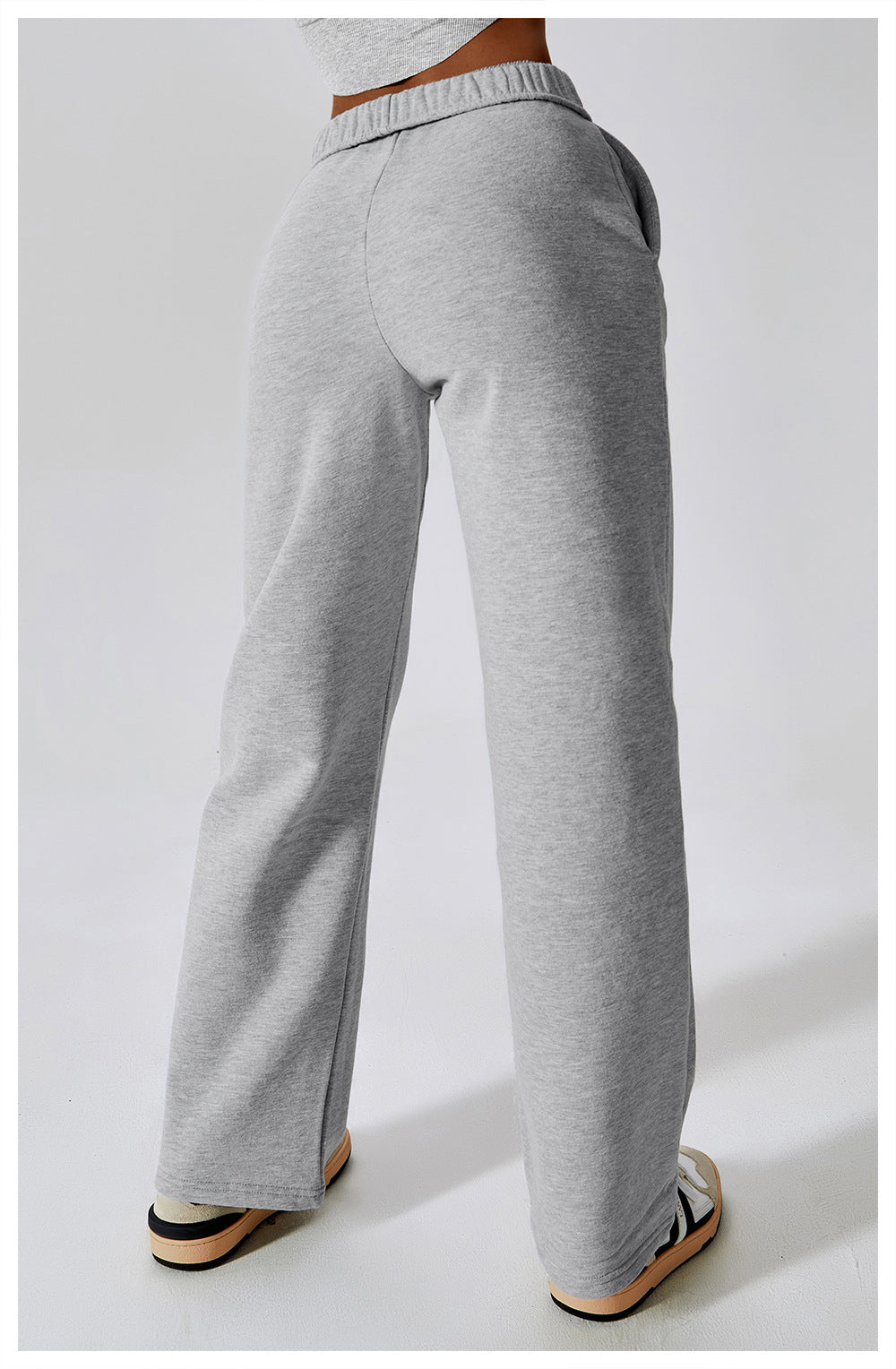 Endure Mid-Rise Loose Sweatpants