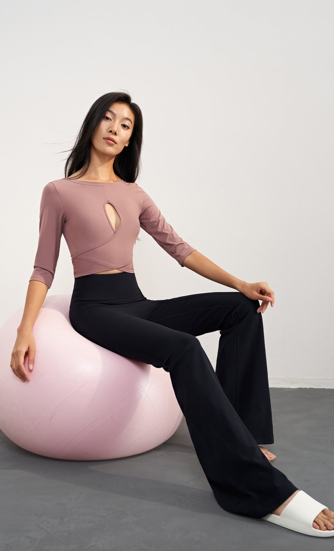 |CAPPUCCINO COLLECTION|  High-Waist Flare Armour Leggings