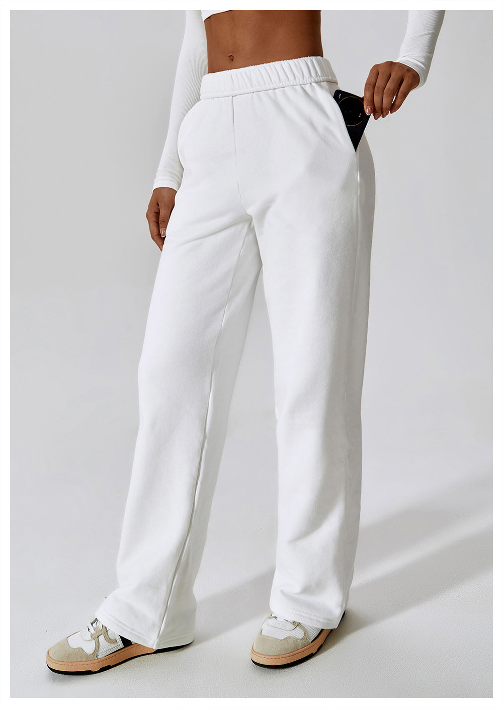 Endure Mid-Rise Loose Sweatpants