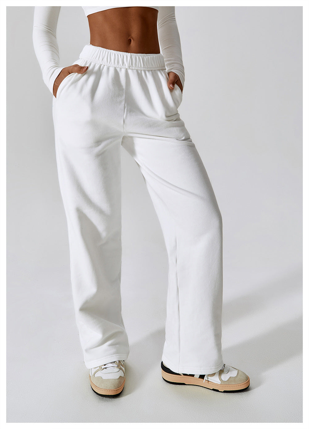 Endure Mid-Rise Loose Sweatpants