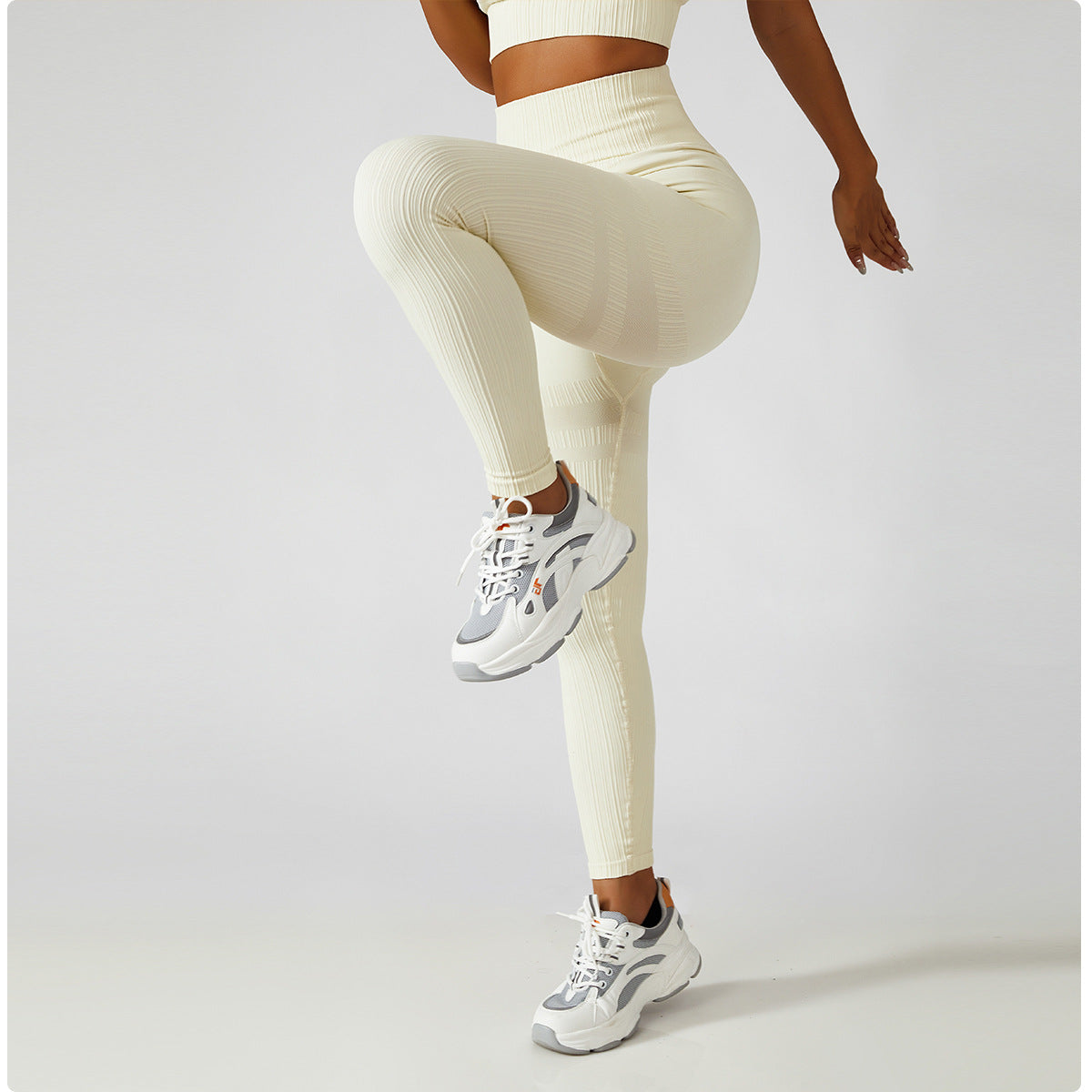 ‏Bee Tech Leggings לדנןת שםםםם